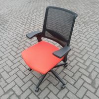 Interstuhl Movyis3 Modell 14 Bürodrehstuhl schwarz/orange 3D Nordrhein-Westfalen - Hamm Vorschau