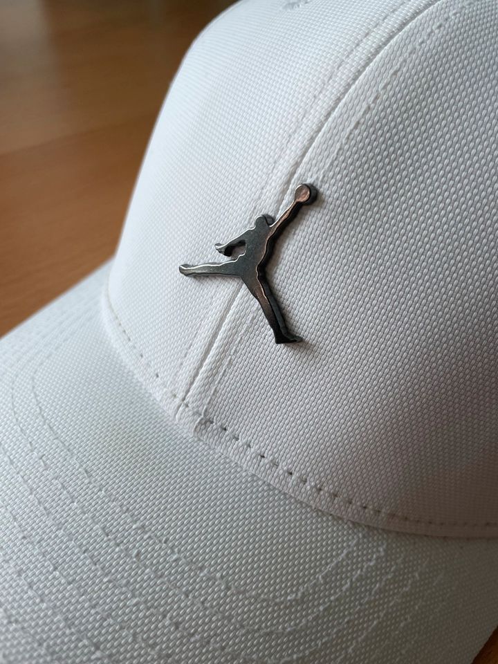 Air Jordan Cap (Metallic Jumpman, weiß, Mütze, Kappe) in München