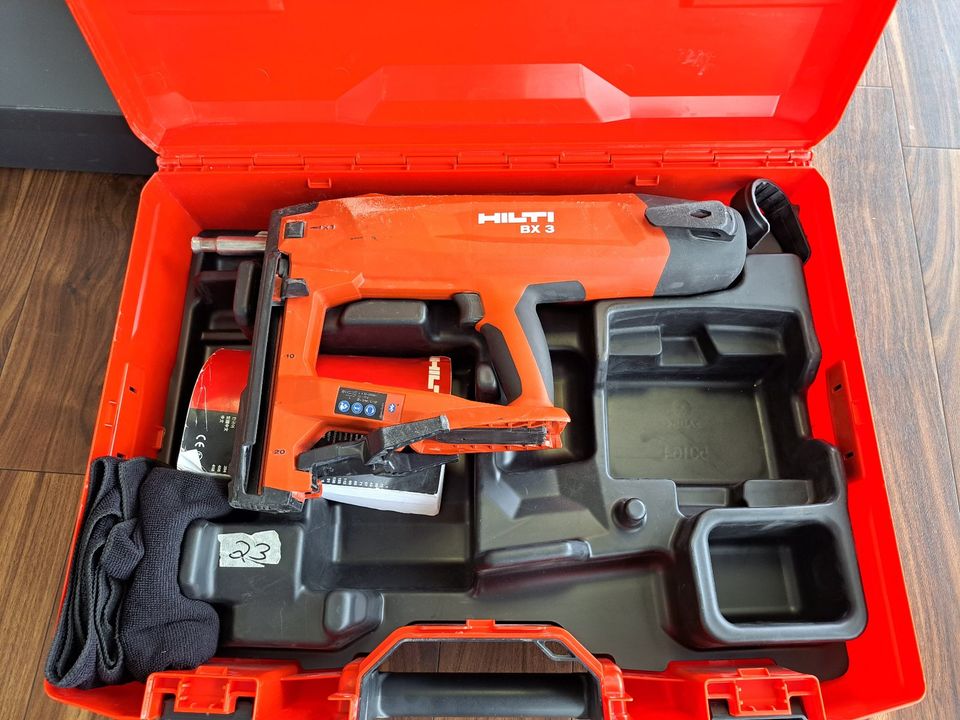 #023 HILTI BX 3-ME A22 Akku-Befestigungsgerät in Schramberg