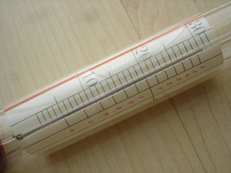 41cm Alkoholmeter mit Holzzylinder aus dem 1930 Jahren, selten in Kippenheim