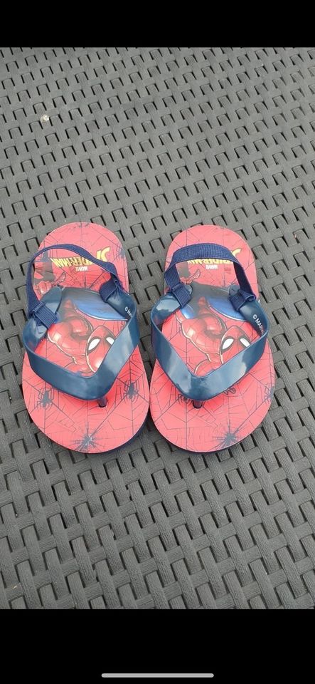 Spiderman Sandalen grösse 24 in Hamburg