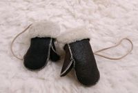 Warme Baby Lammfell Handschuhe 6 Monate - 1,5 Jahre Baden-Württemberg - Offenburg Vorschau