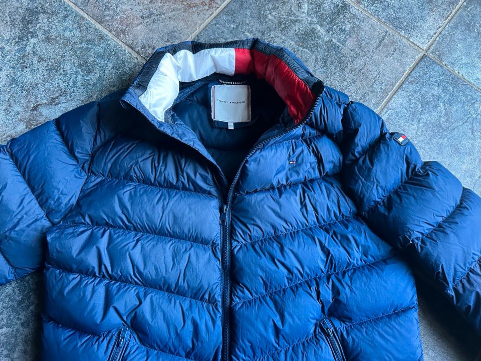 Tommy HILFIGER Daunenjacke sehr leicht u. warm w. NEU in Karstädt Prignitz