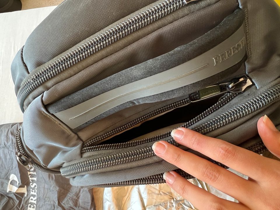 Hochwertige Reisetasche für modernen Reisenden in Cottbus