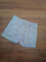 Sweatshorts kurze Hose Batik-Fleckenmuster Mädchen lila weiß 140 Hessen - Wiesbaden Vorschau