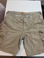 Lee Shorts beige Bermuda XXL 44 kurze Hose Herren Saarbrücken-Dudweiler - Dudweiler Vorschau