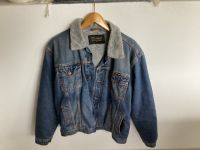 Herren Jeansjacke Wrangler Western gefüttert Gr.XL Neuhausen-Nymphenburg - Neuhausen Vorschau