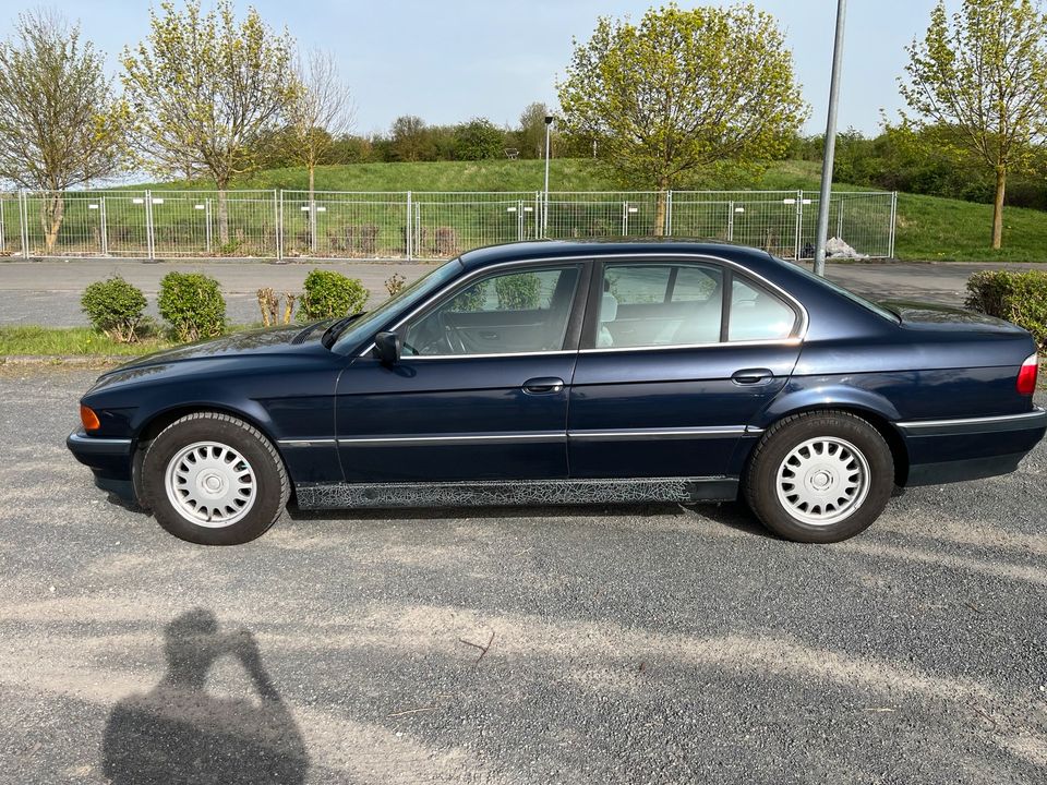 BMW 740i e38 in Wörrstadt