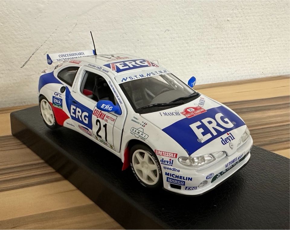 Modellauto 1:18 Rallye San-Remo 1997 Renault Maxi Megane Anson in Frankfurt am Main