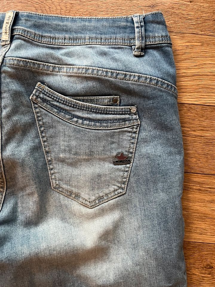 Buena Vista Jeans Shorts Malibu Damen Größe XL blau in Emden