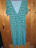 Neu!!! Qiero Qiero Kleid Wickeloptik 46 Hessen - Kassel Vorschau