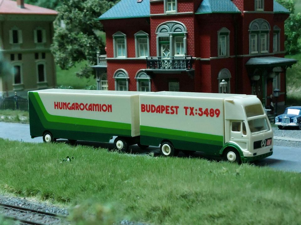 Herpa 1:87 H0 Mercedes LKW Budapest in Lindenfels