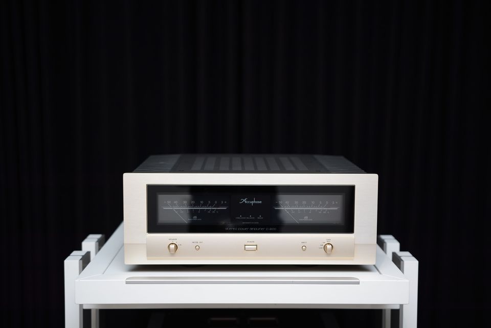 Accuphase P4100 PIA _ High End Stereo Endstufe _ Full Set in Dortmund