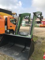 Quicke Alö Q8M mit Konsolen zum Fendt 826 Niedersachsen - Uetze Vorschau