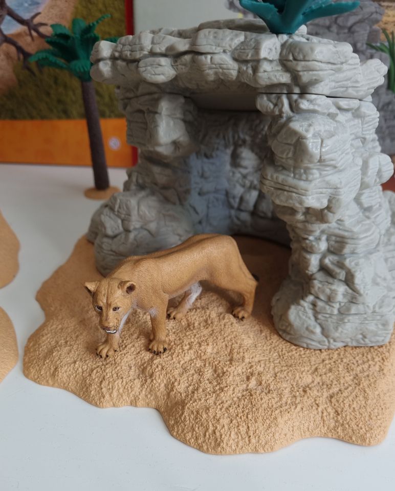 Schleich Wild Life große Wasserstelle Safari plus Zusätze in Berlin