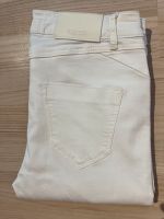 stradivarius Jeans Hose weiß Gr36 NEU Wandsbek - Hamburg Rahlstedt Vorschau