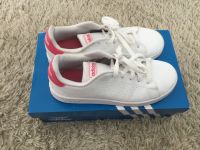 Adidas Gr36 Tennis Sneaker Weiß -rosa neuwertig Kinder Nordrhein-Westfalen - Königswinter Vorschau