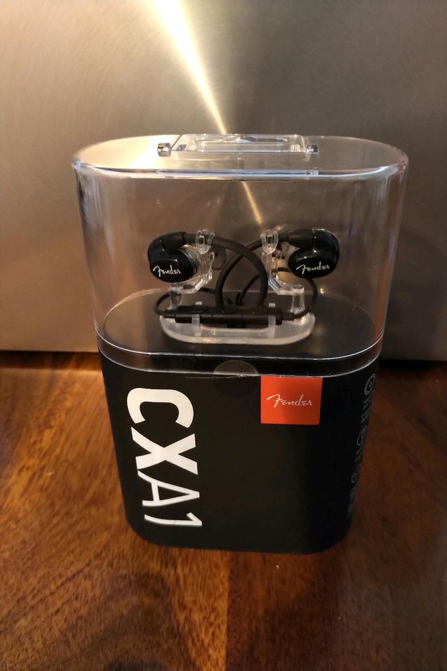 FENDER CXA1 In Ear Kopfhörer /Monitor schwarz wie NEU OVP in Hannover