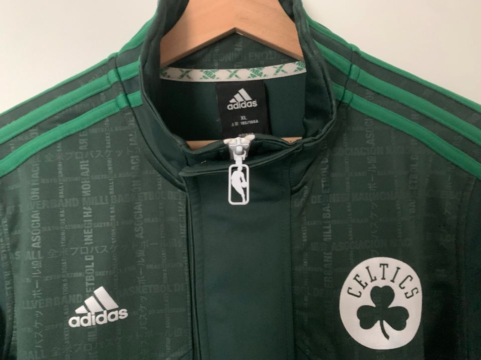 Adidas Celtics Jacke XL in Berlin