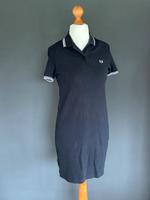Fred Perry Polo Kleid schwarz Gr. XS 34 Eimsbüttel - Hamburg Eimsbüttel (Stadtteil) Vorschau