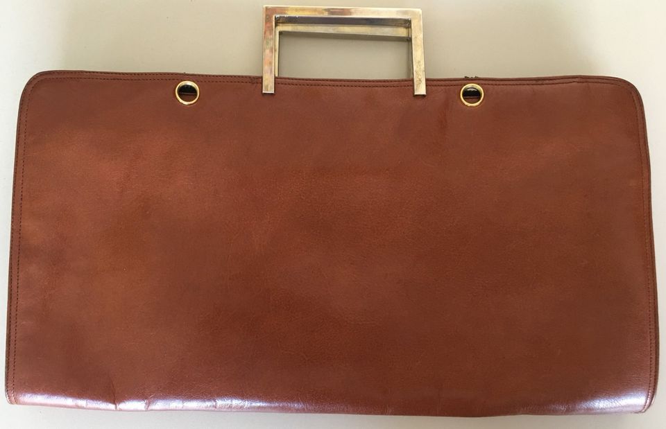 italienische Vintage Henkeltasche aus Leder, breit und flach in Heidelberg