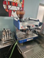 Profi Kaffeemaschine inklusive Mühle, Zubehör Markenprodukt Aachen - Aachen-Laurensberg Vorschau