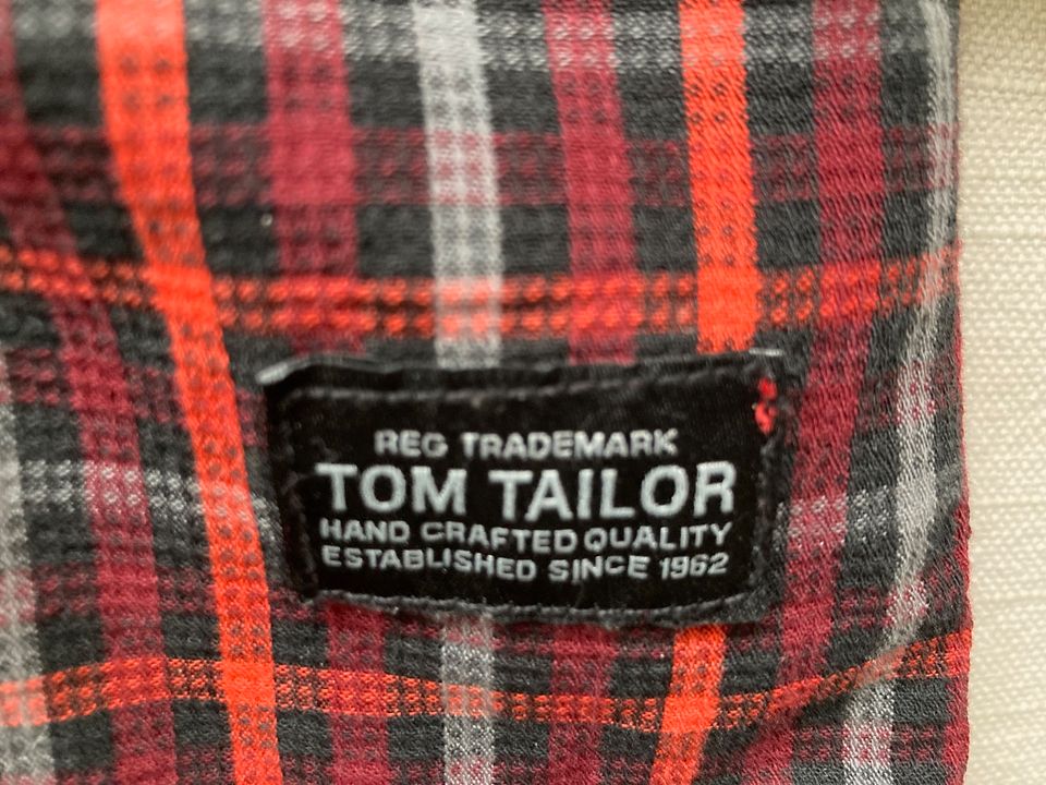 Hemd langarm Tom Tailor Gr. S, neuwertig in Friedrichshafen
