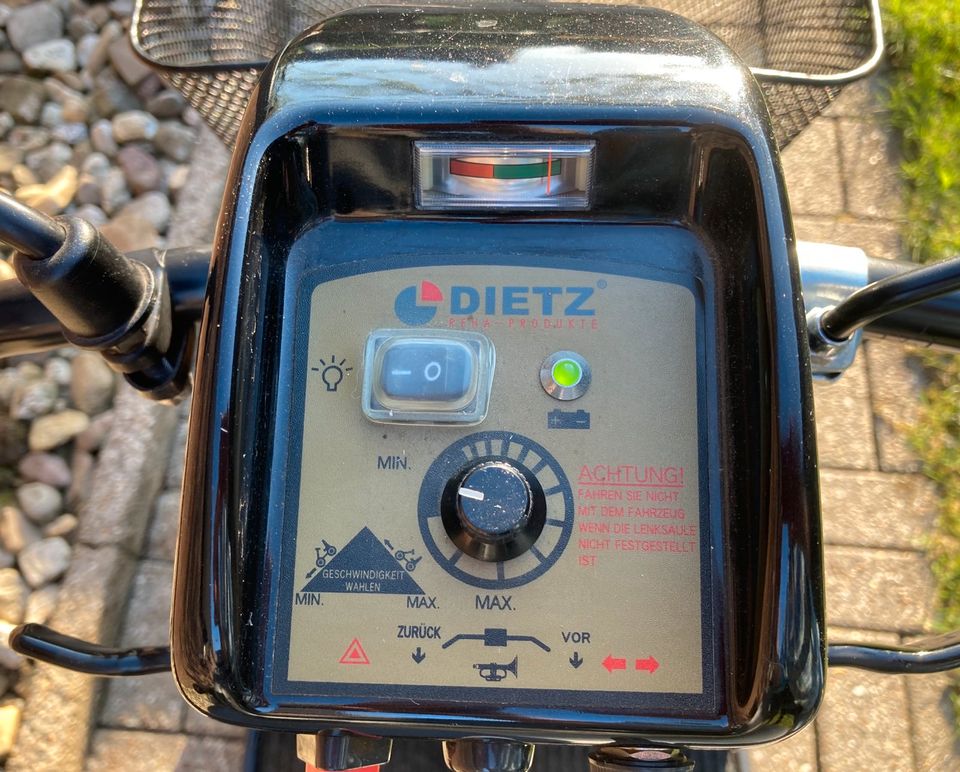 Dietz Agin Elektroscooter 6 km/h Elektromobil Seniorenmobil in Kleve