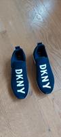 Wunderschöne  DKNY Sneakers Gr. 38  - Topzustand Bayern - Straubing Vorschau