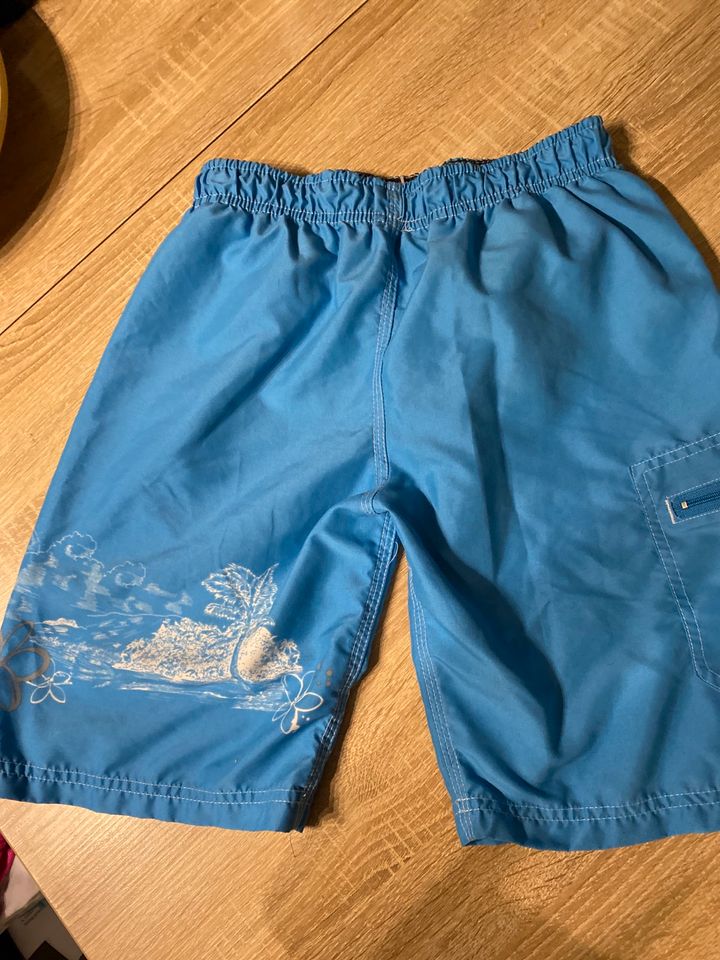 Jungen Short kurze Hose Bermuda Größe 152 blau in Schöllnach