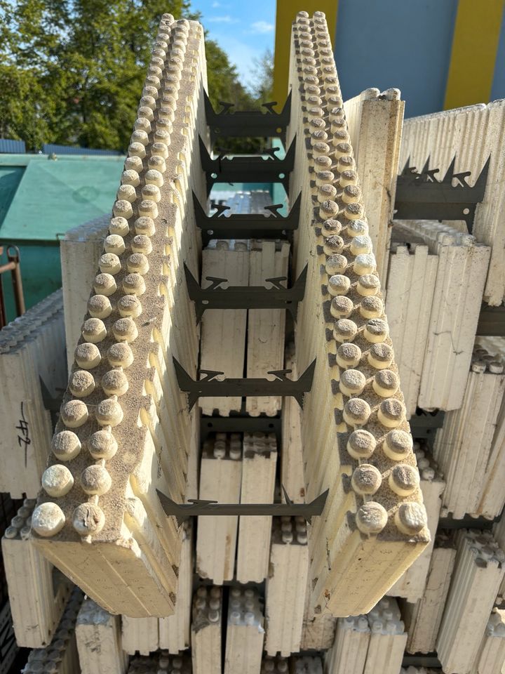 Schalsteine Dämmsteine Poolsteine verlorene Schalung Ringanker in Großenhain