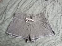 H&M Shorts Hotpants Gr. 32 34 Baden-Württemberg - Oberreichenbach Vorschau