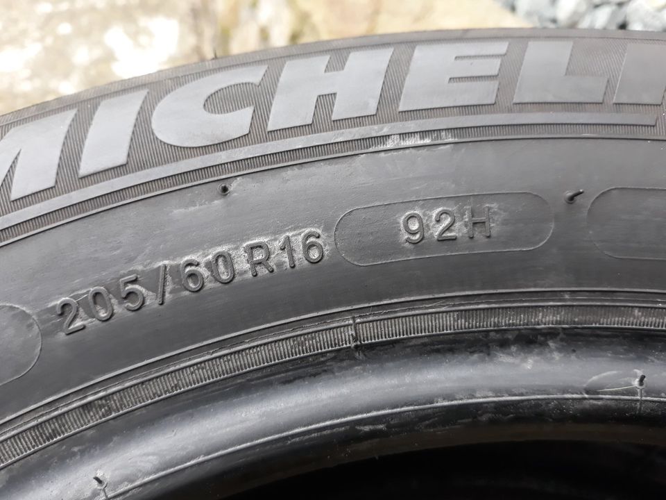 2x 205/60R16 92H Michelin Alpin 5 Winterreifen aus 2019 ca 6mm in Wolfsburg