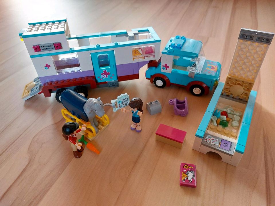 Lego Friends 41125 Tierärztin mit Pferdeanhänger in Dormettingen