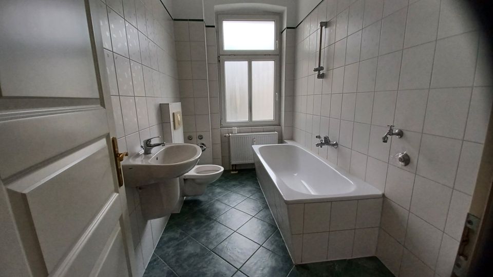 3-Zi Wohnung,Kü,Bad, Rogätzerstr.85a, 39106 Magdeburg,2.OG,Nr.3.5 in Magdeburg