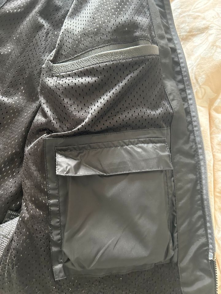 Harley Davidson Lederjacke XL in Großbeeren