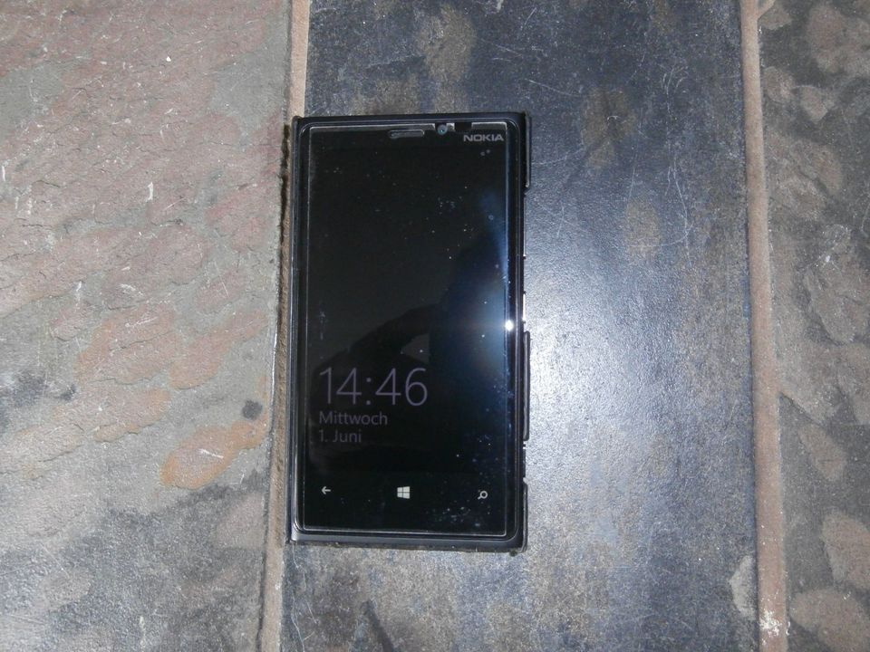Nokia Lumia 920 Smartphone, 32 GB, mit Nokia Fatboy DT - 901 Lade in Gelsenkirchen