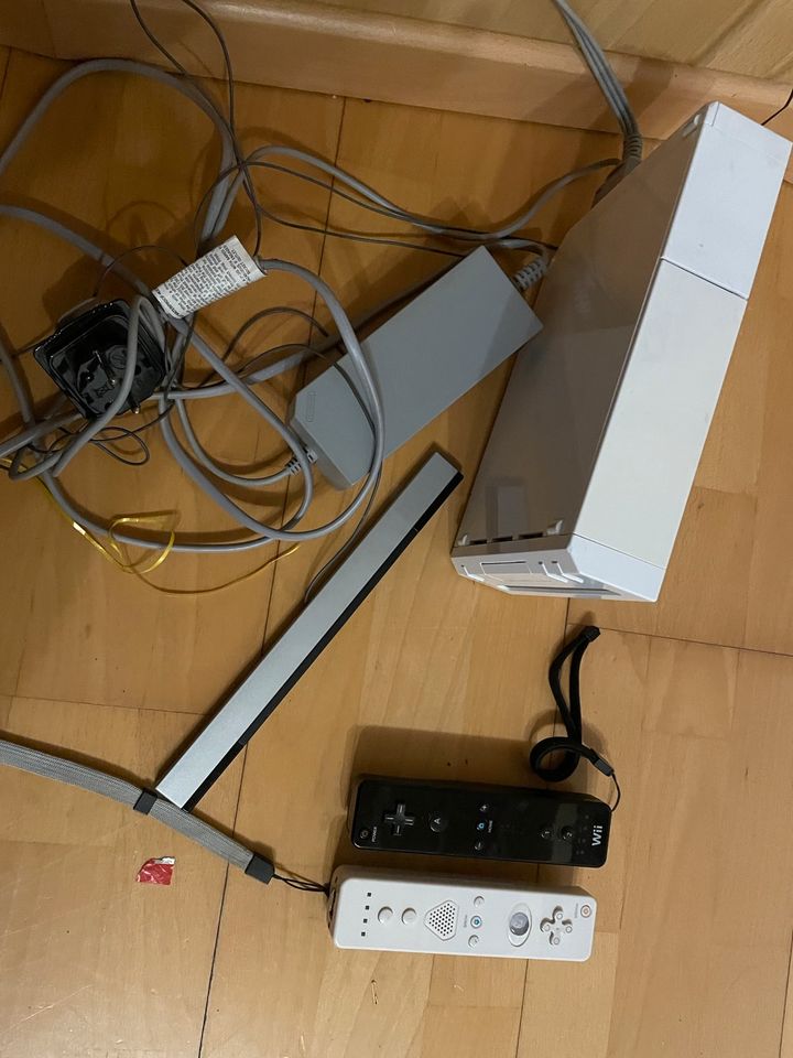 Nintendo Wii  mit viel Zubehör in Merkendorf