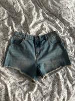 ! Neu mit Etikett ! kurze Hose Jeansshorts Gr.170/178 (S) Manguun Baden-Württemberg - Sigmaringendorf Vorschau