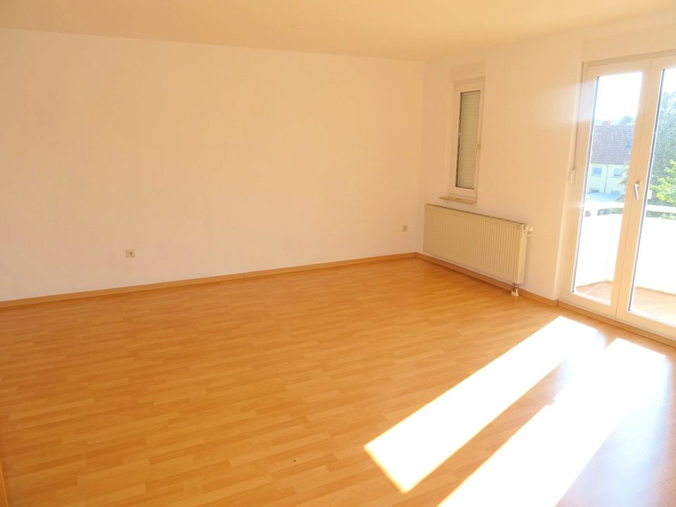 mit Balkon ** 1 Zimmer Eigentumswohnung in gefragter Wohnlage von Werdau zu verkaufen! in Werdau