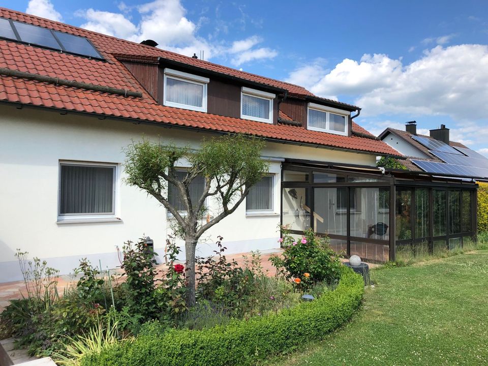 gepflegtes Zweifamilienhaus in Neunburg