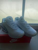 Nike DN Größe 41 weiß Niedersachsen - Oldenburg Vorschau