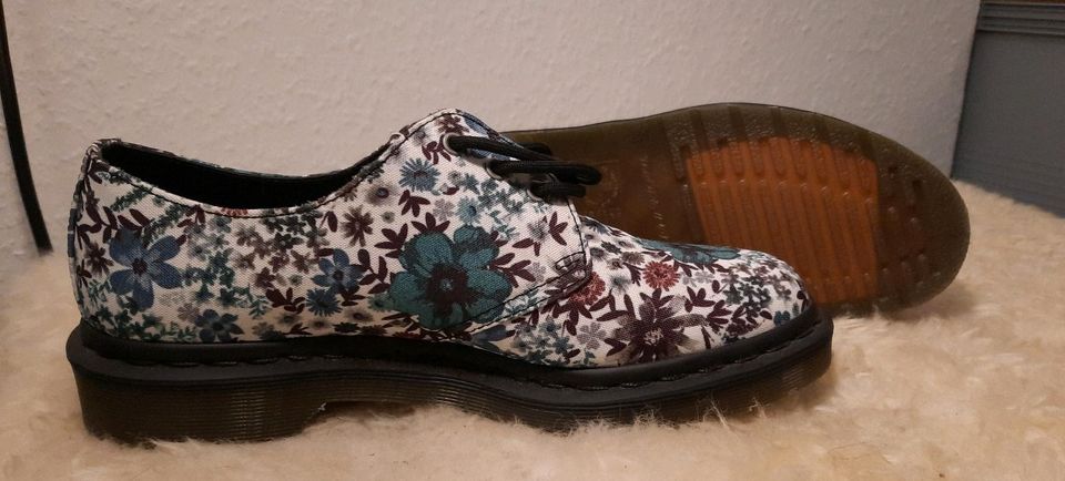 Dr. Martens Halbschuh Lester Gr. 39 in Flensburg