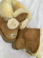 Neuwertige UGG Boots Gr. 41 Nordrhein-Westfalen - Krefeld Vorschau