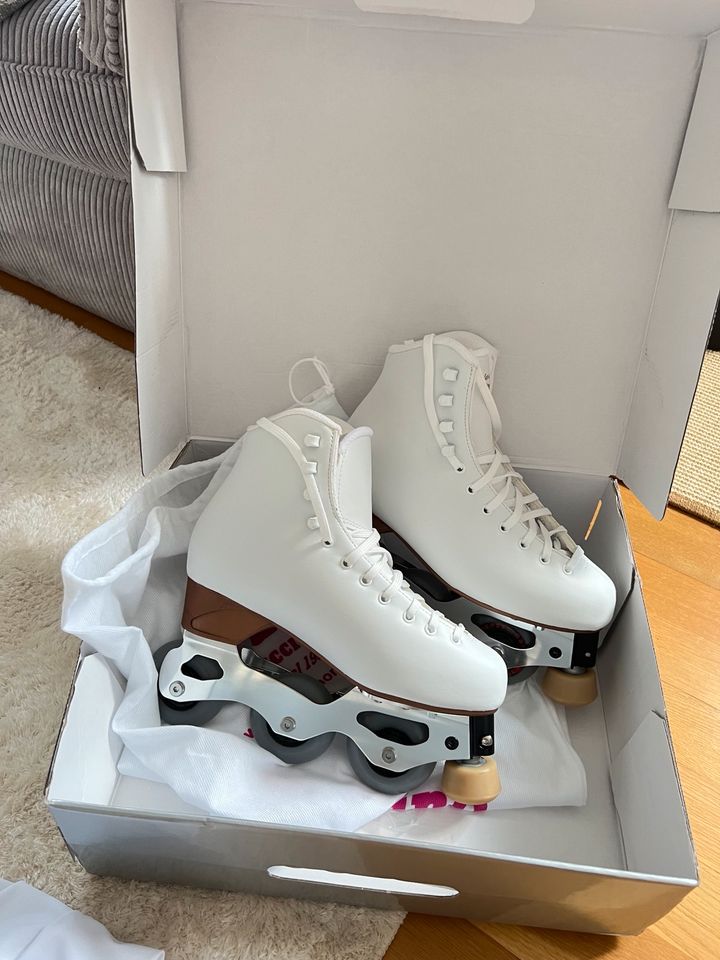 Risport Venus mit Snow-White 260 (39) inkl. weiße Skates Covers in Bad Vilbel