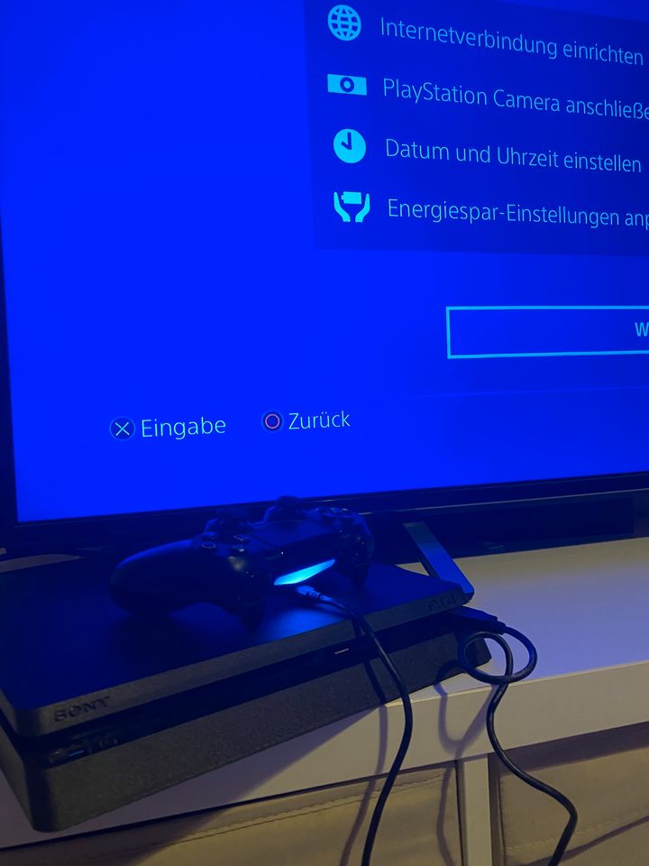 PlayStation 4 Slim in Elmshorn