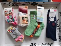 Socken NEU 27-30 Sneaker, Kniestrümpfe, normale Strümpfe Söckchen Nürnberg (Mittelfr) - Südoststadt Vorschau