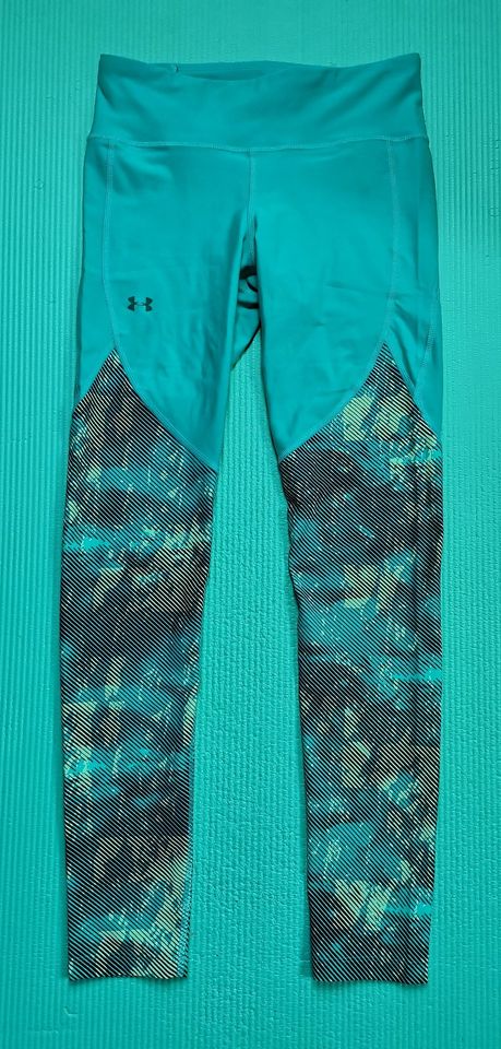 Seidenweiche Under Armour HeatGear Sport Tights S Neu in Wolbeck