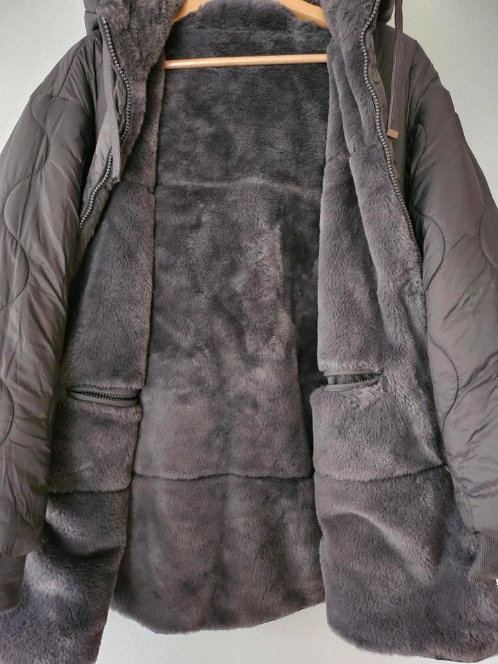 Damen Wendejacke Gr. 44/46 in Grau / Damen Teddyjacke Gr. XXL in Dassendorf