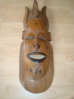 Maske afrikanische Schnitzerei aus Holz: sehr guter Zustand Niedersachsen - Garbsen Vorschau